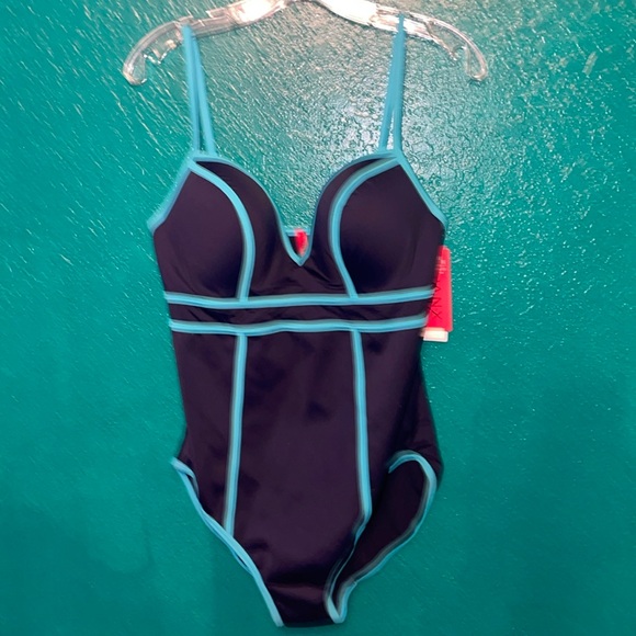 SPANX Other - SPANX shaping swimsuit 🏝️ NWT!